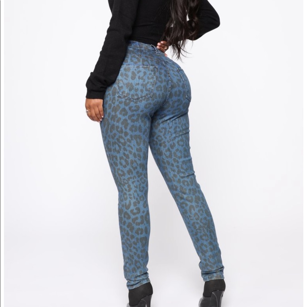 High Rise Skinny Jeans - Picture 5 of 5